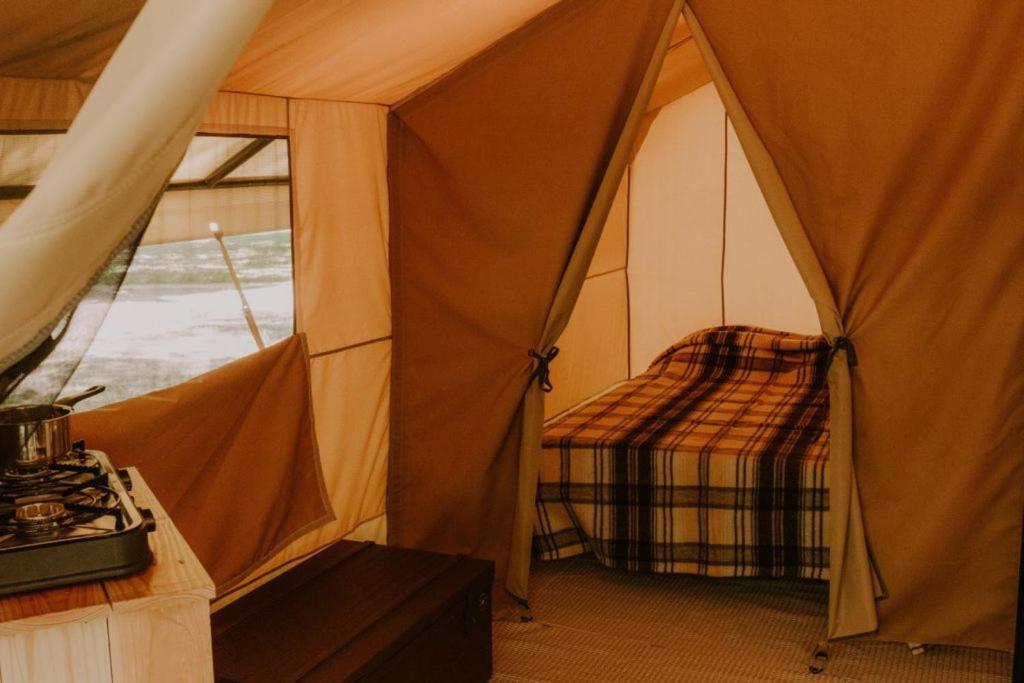 Camping Onlycamp Les Vailhes Лодев Экстерьер фото